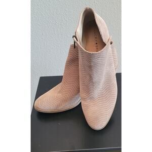 Lucky Brand Tan Stack Heel Booties Size 9.5